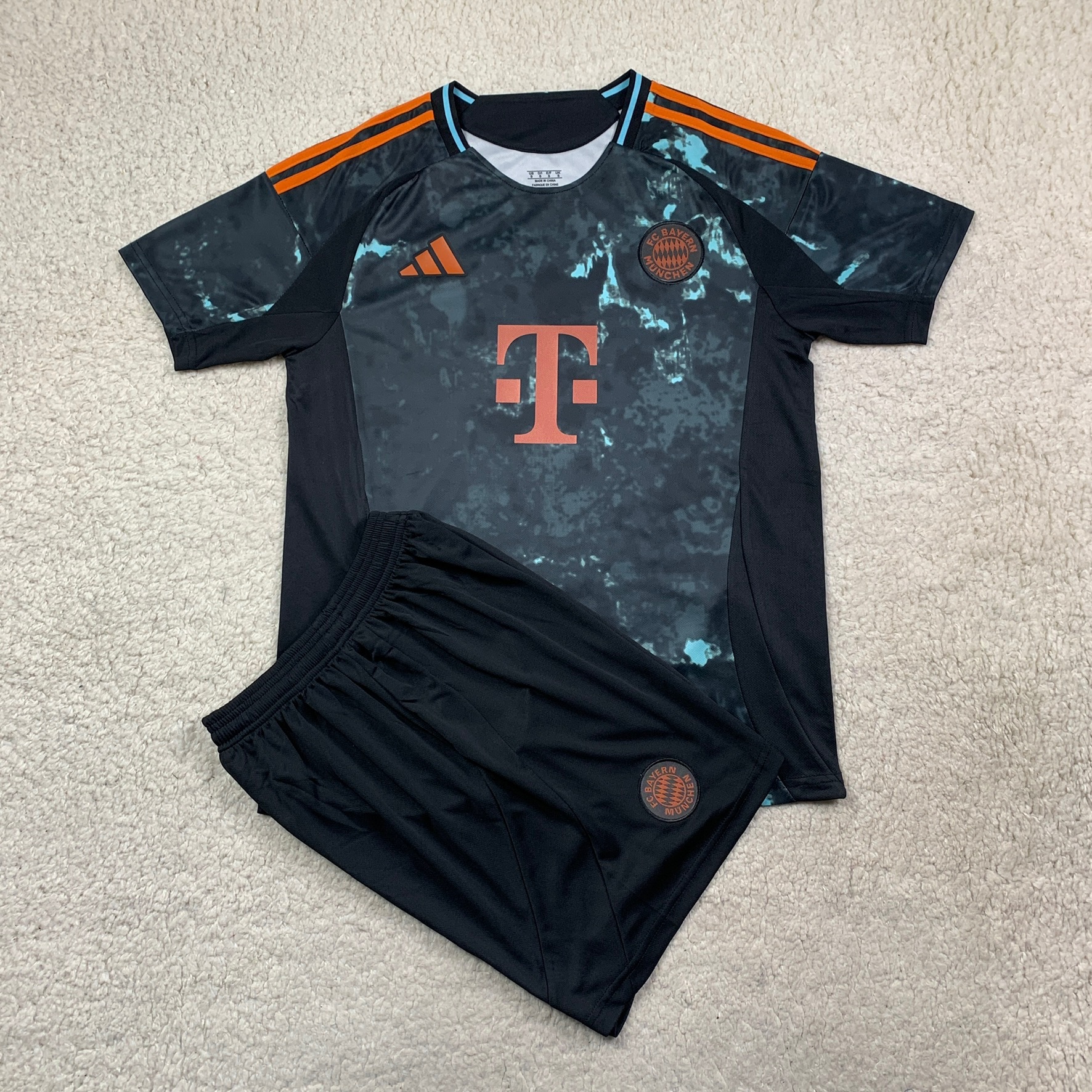 Bayern Munich 24/25 Away