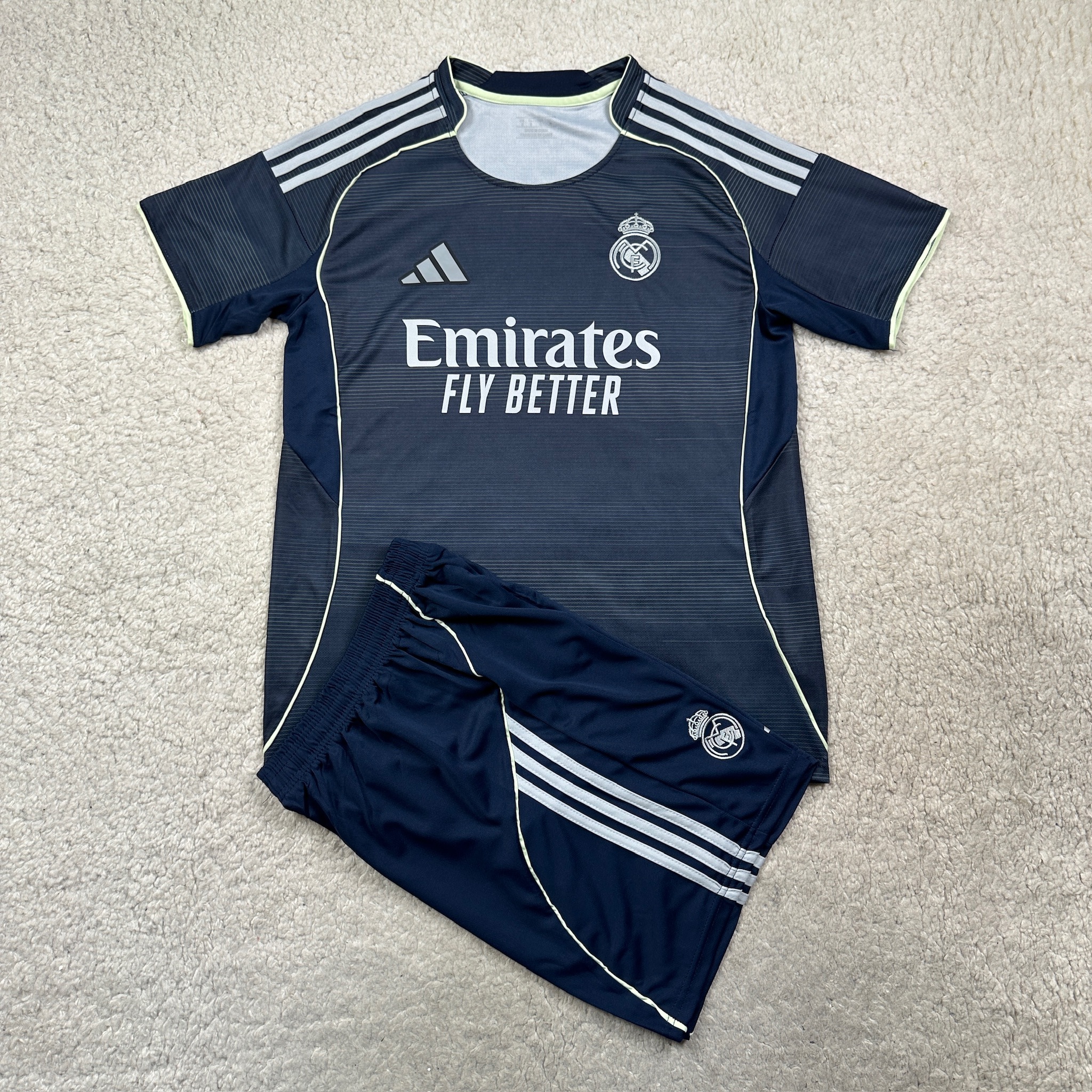 Real Madrid 25/26 Away