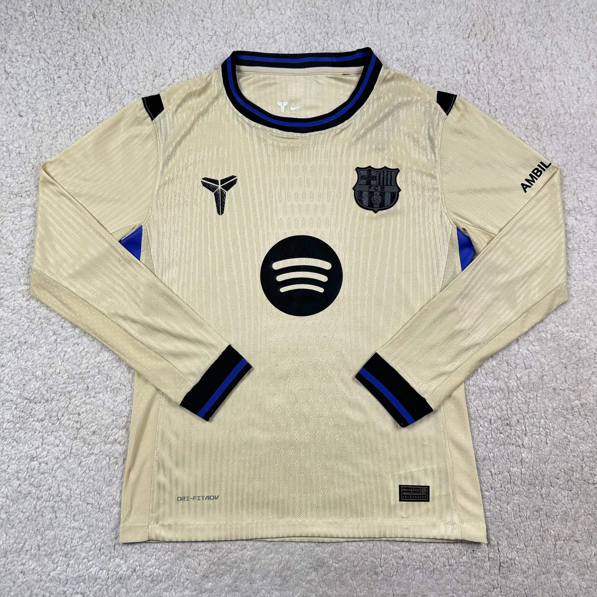 Barcelona 25/26 Long Kobe