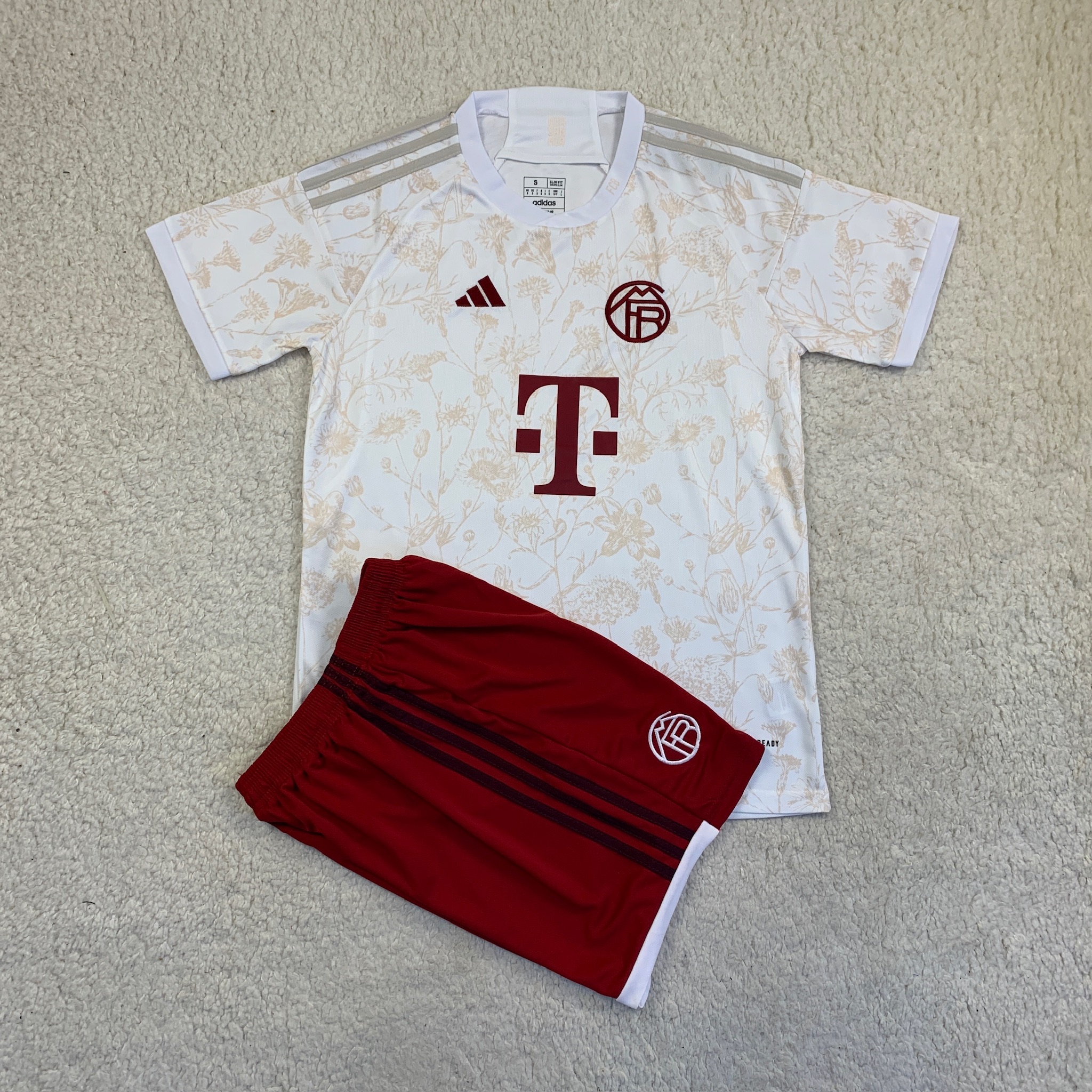 Bayern Munich 23/24 Away