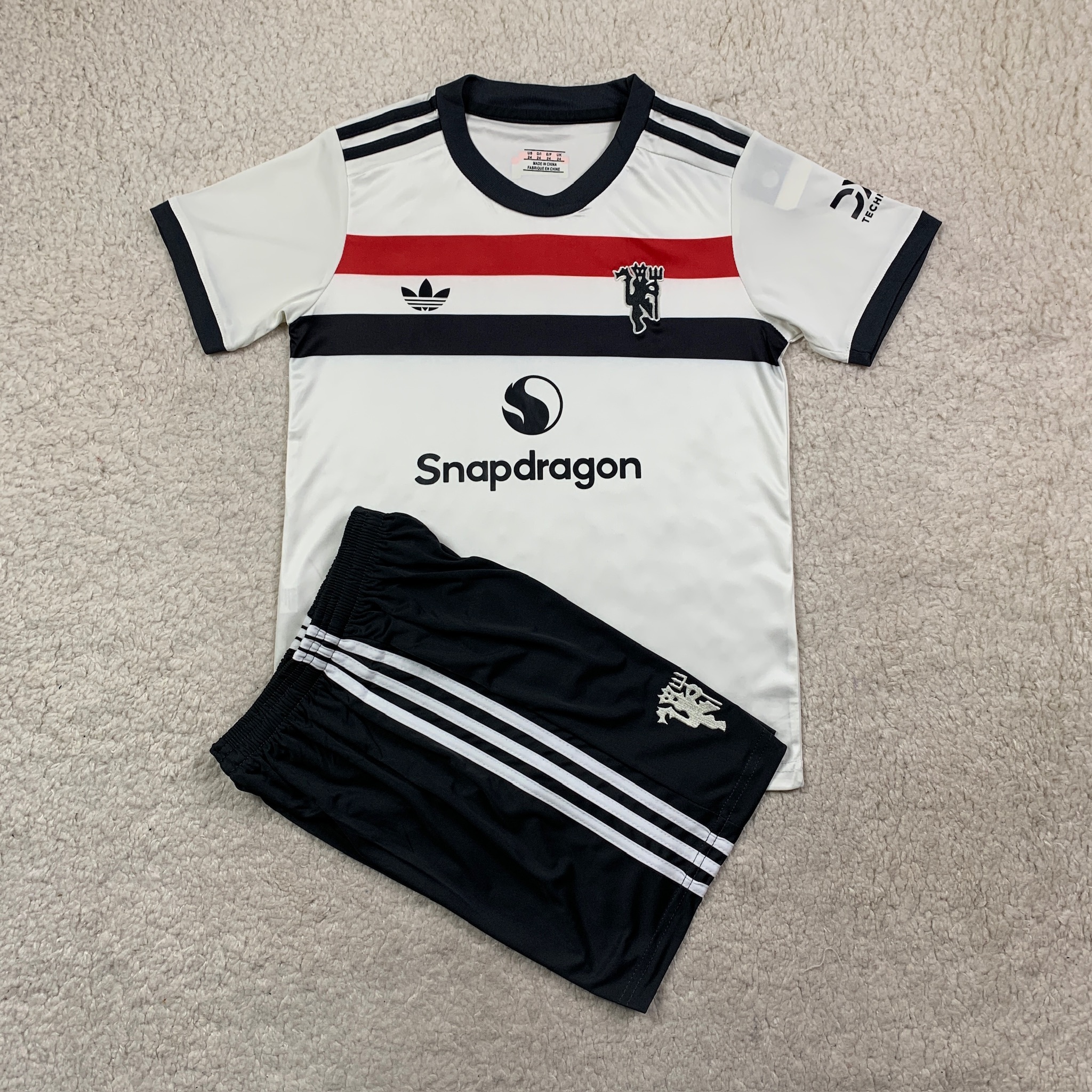 Manchester United 24/25 Away2