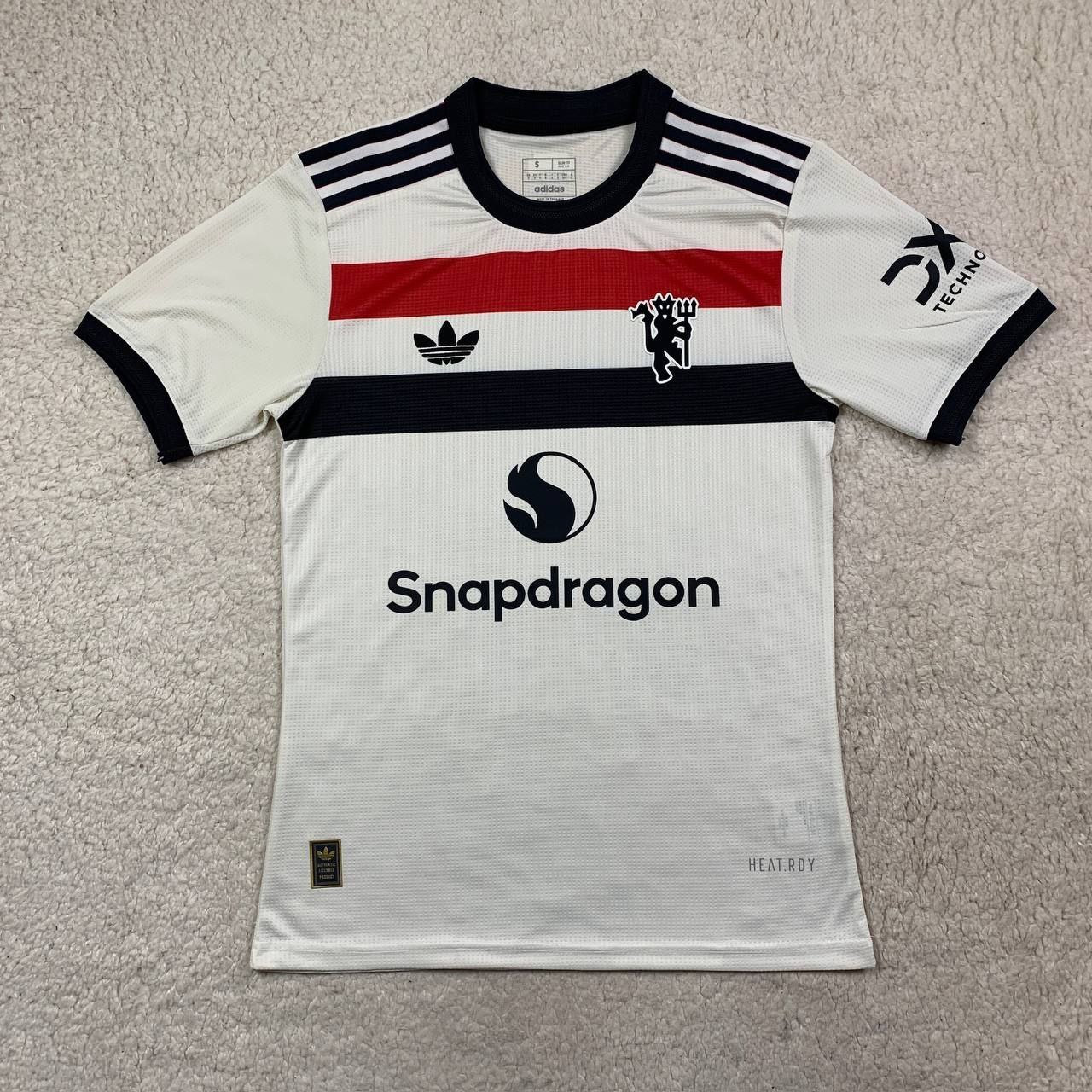 Manchester United 24/25 Away